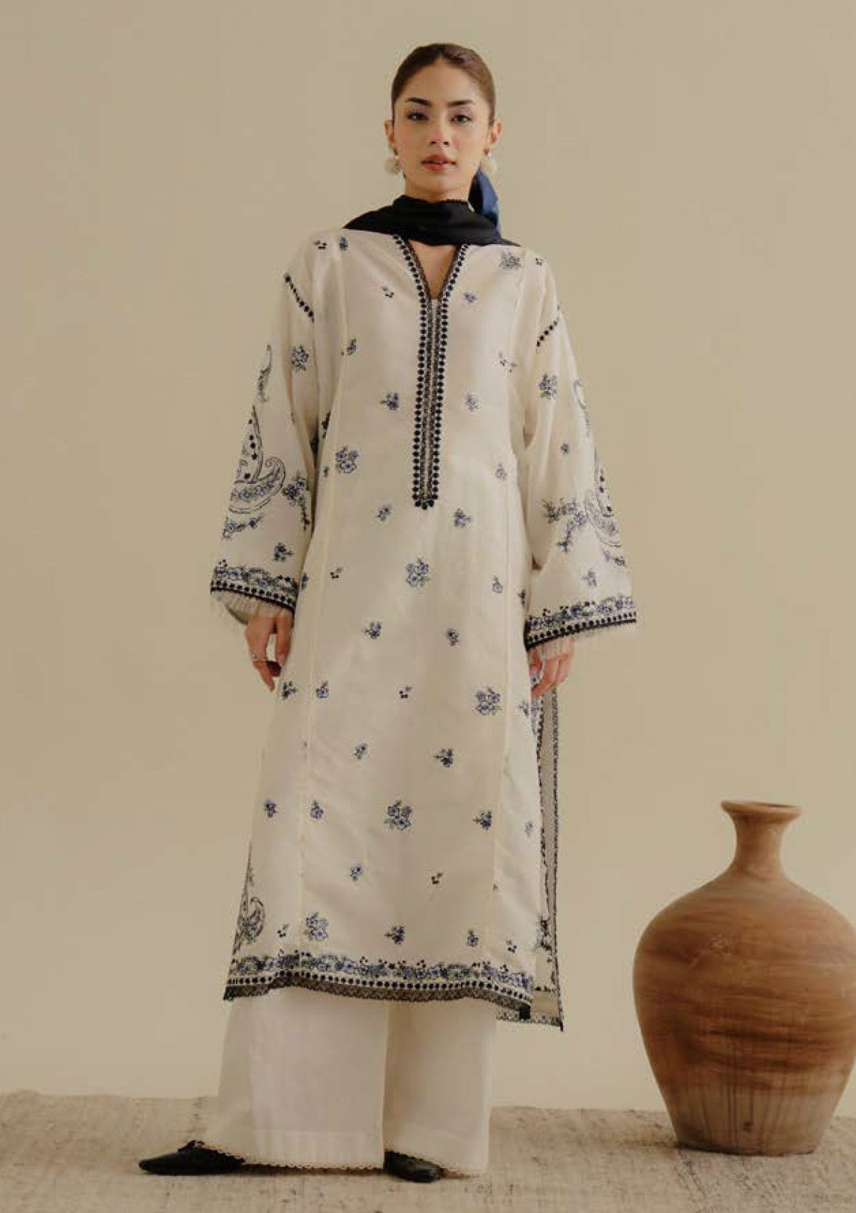 Lawn-3PC Embroidered Shirt with Digital Printed Jacquard Dupatta-1400