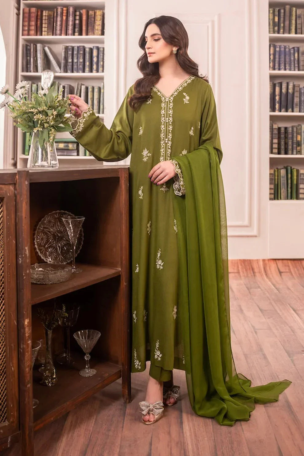 Lawn-3PC Embroidered Shirt with Chiffon Plain Dyed Dupatta-1198