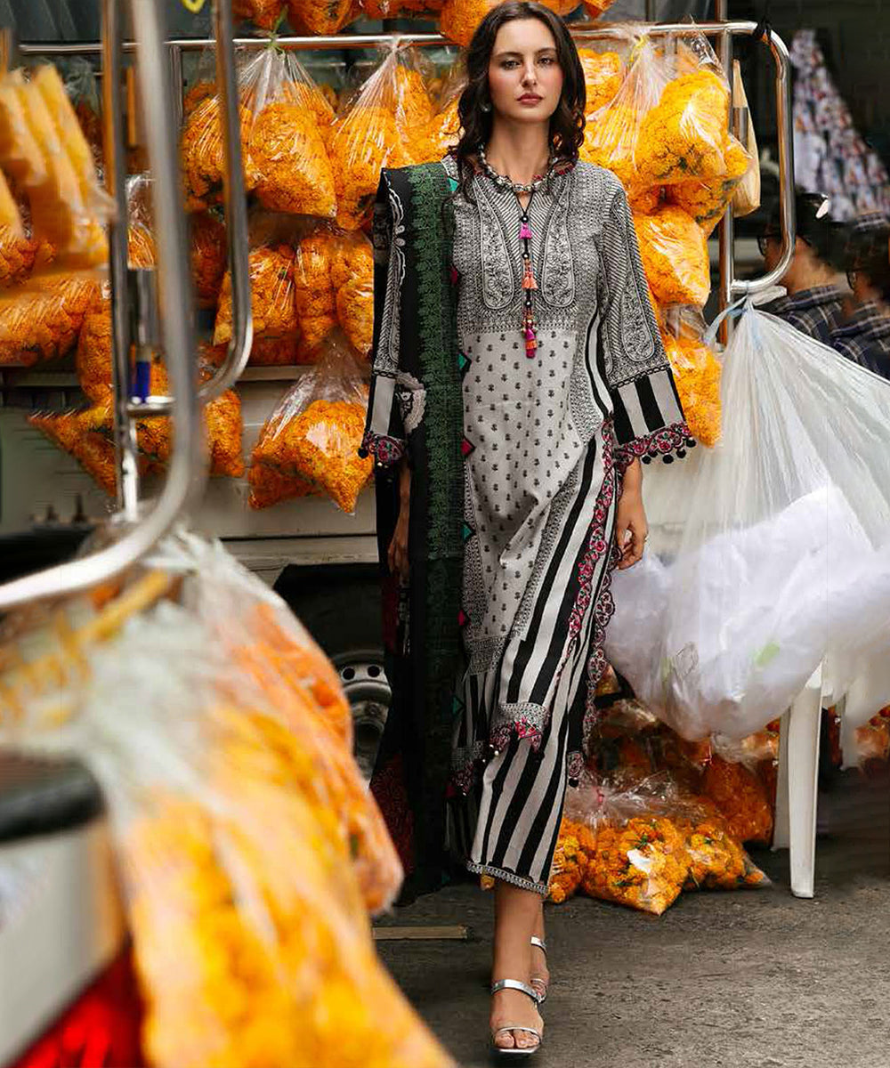 3PC LAWN PRINTED SHIRT WITH VOILE PRINTED DUAPTTA - 4013