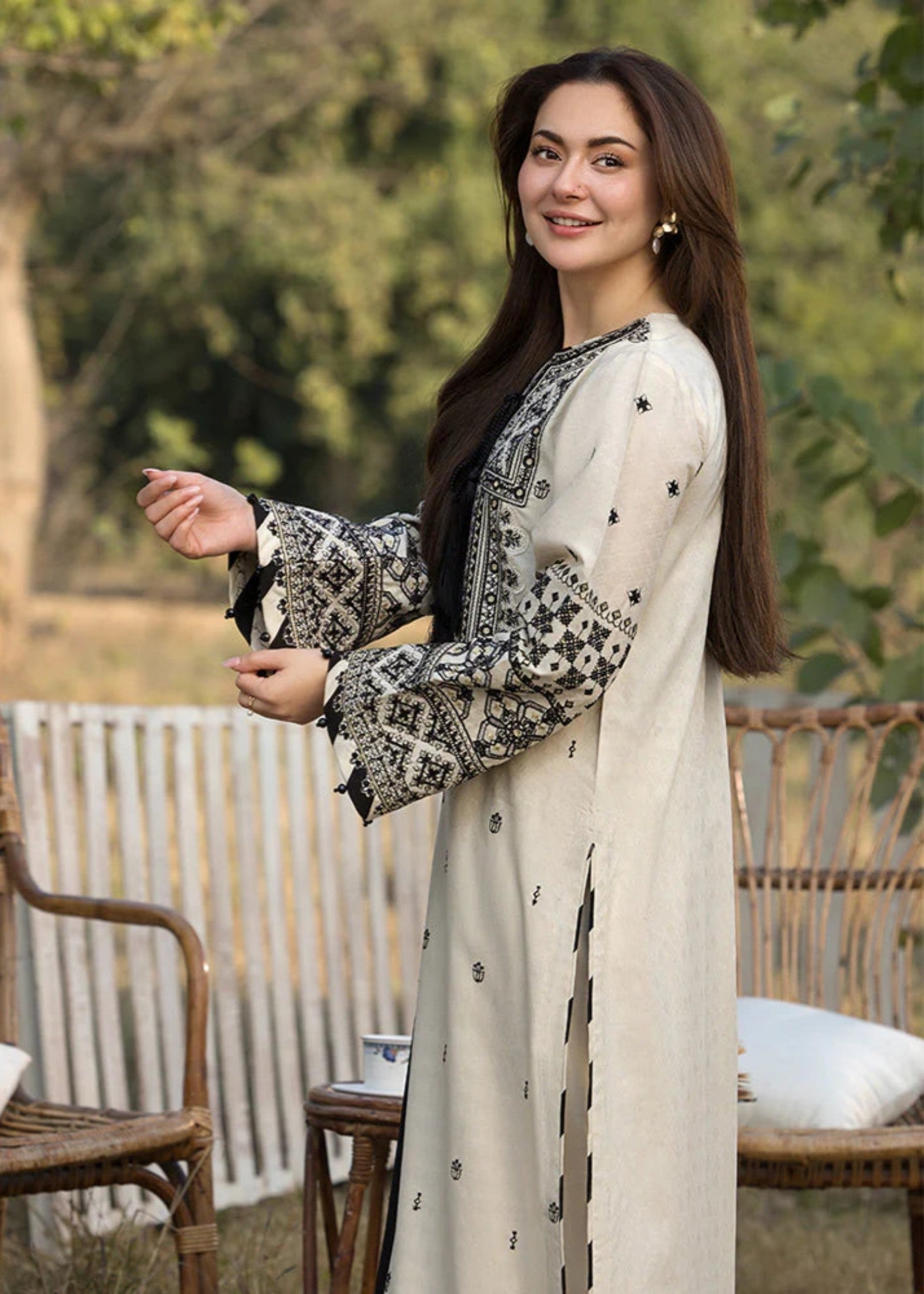 3PC Lawn Embroidered Shirt With Organza Embroidered Dupatta- 5166