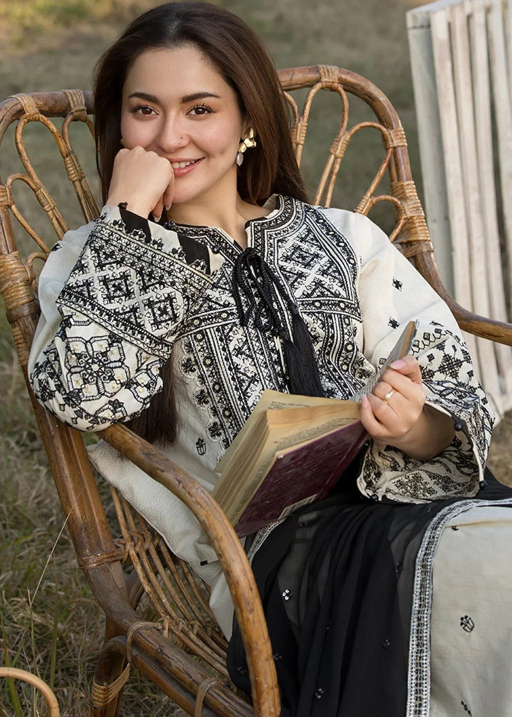 3PC Lawn Embroidered Shirt With Organza Embroidered Dupatta- 5166